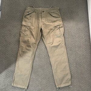 Buck mason military cargo pants. Desert cargo